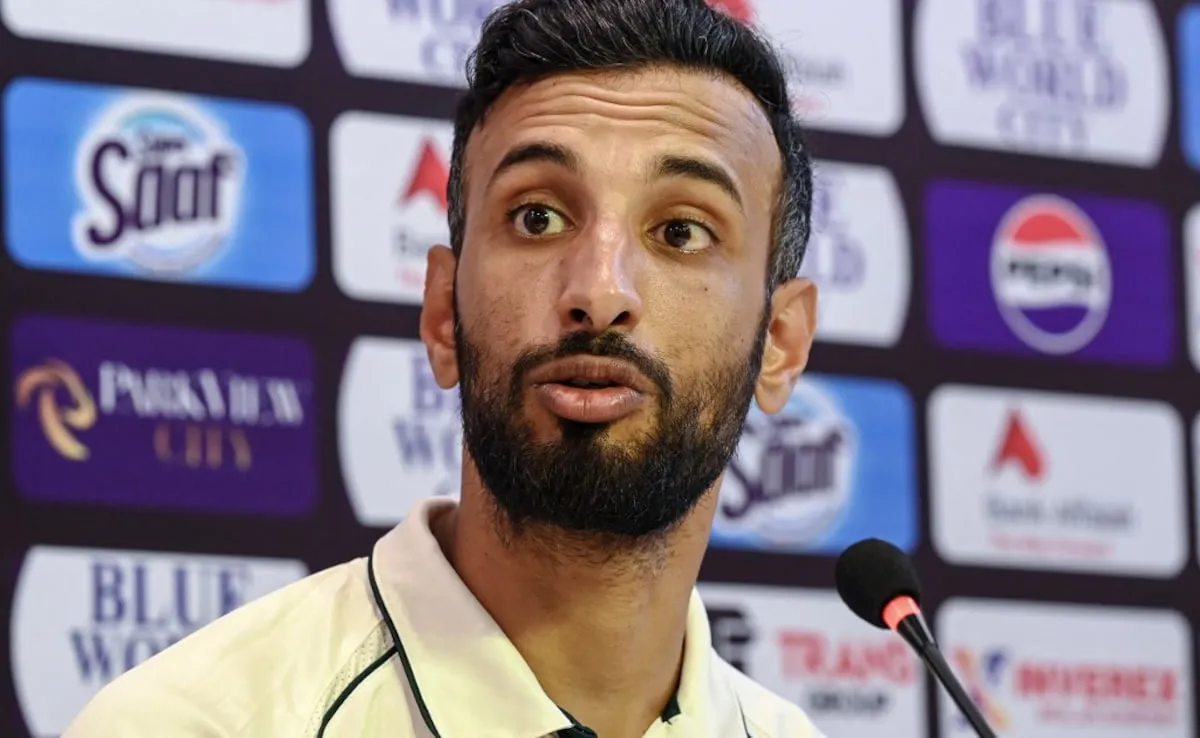 Mohammad Amir On Mohammad Rizwan