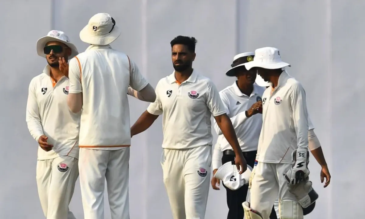 Jammu Kashmir Beat Delhi