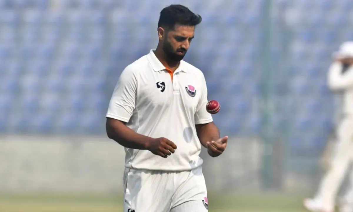 Jammu Kashmir Beat Delhi