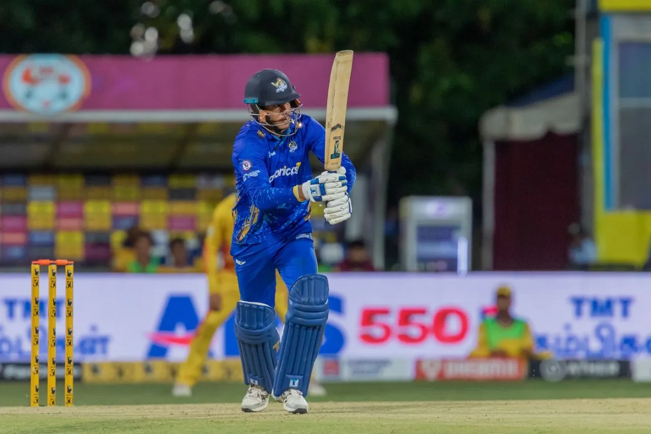 Ashwin Sunny Leone Post