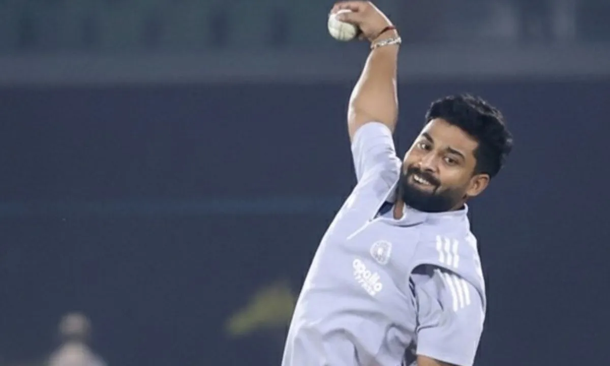 Rishabh Pant Bowling