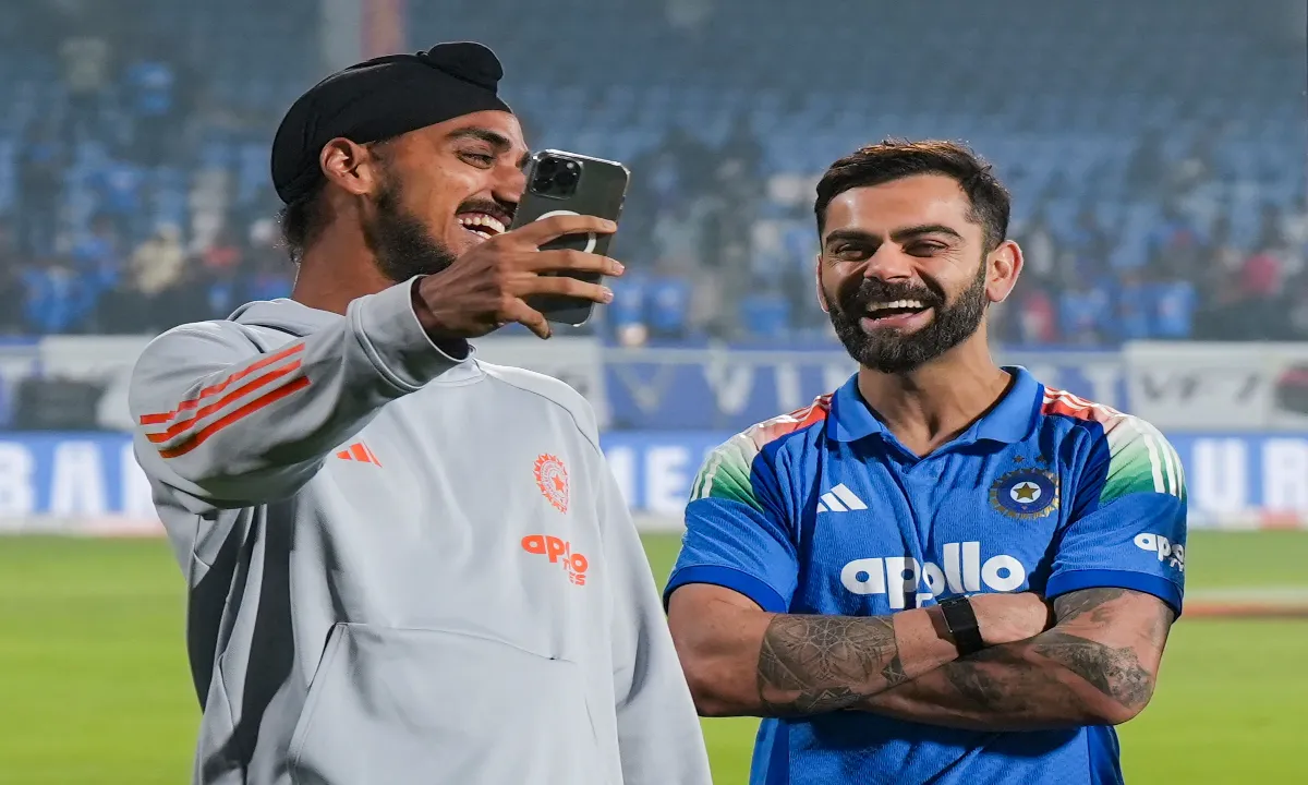 Arshdeep Singh with Virat Kohli