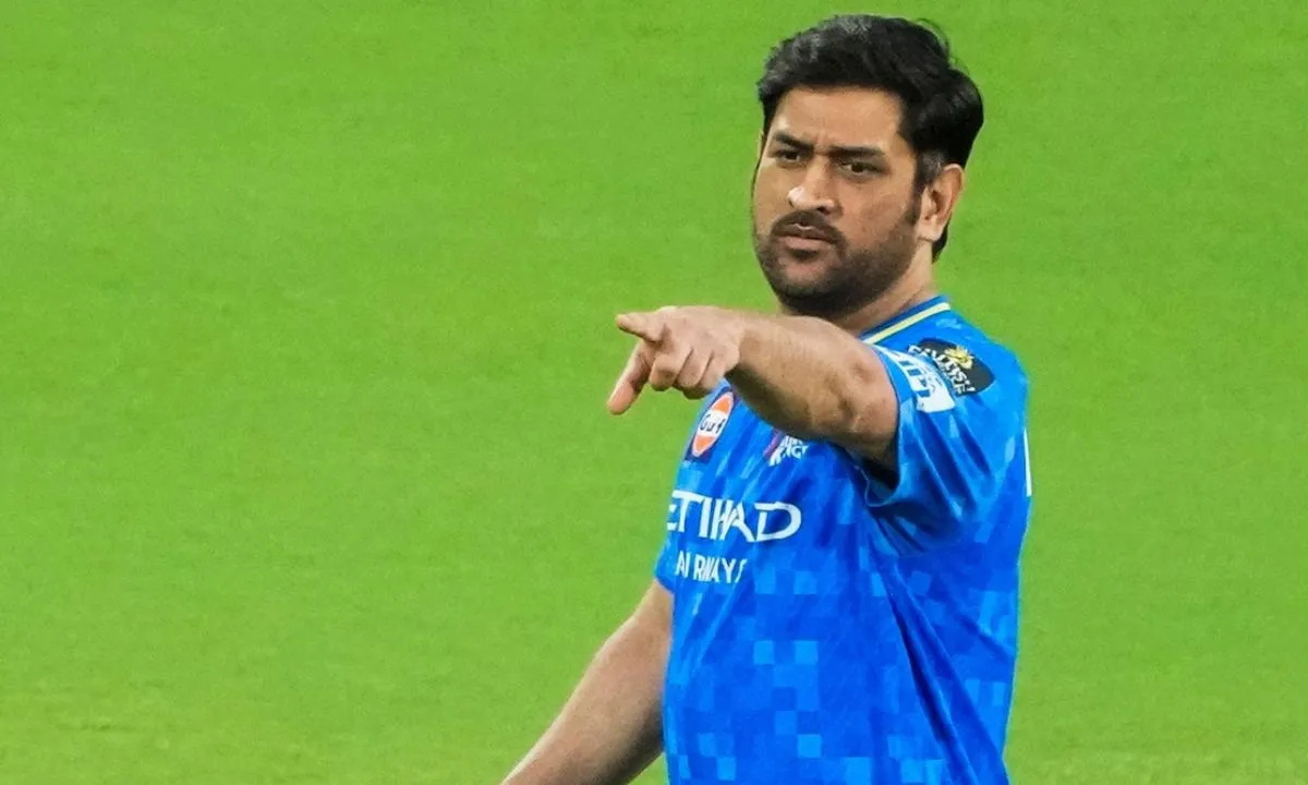 MS Dhoni celebrated New Year in Thailand