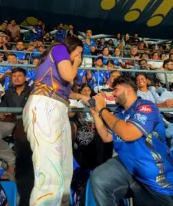 Proposal In MI vs KKR Match