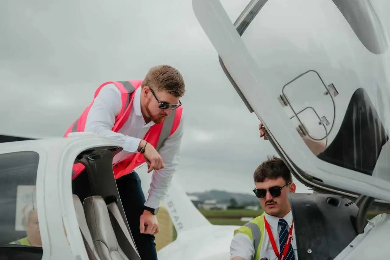 Glenn Phillips Become Pilot